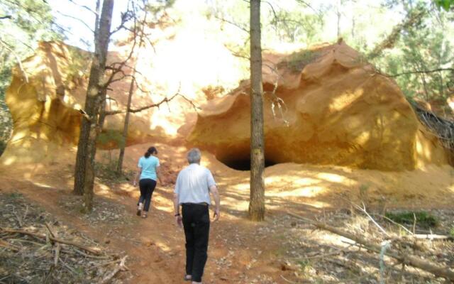 La Colline des Ocres Village de vacances 3 étoiles