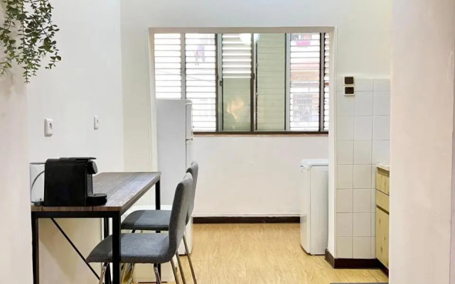 Bat Galim - Mirror Apartment by the beach