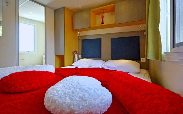 Camping Adria Mobile Homes Lanterna