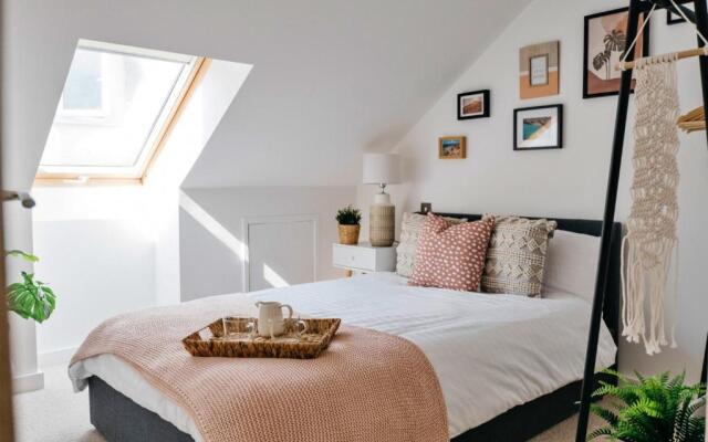 Tolcarne Stay - Luxury Newquay Apartment