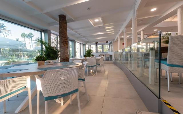 Hotel LIVVO Dunagolf Suites