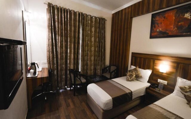 Hotel Janhvi International