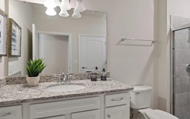 Extraordinary 5BR Private Pool Near Disney Area!