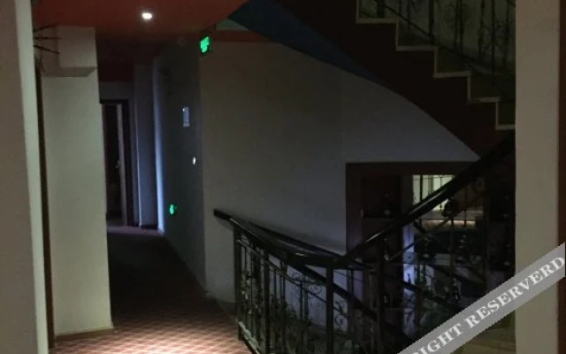 Youjia Business Hotel(宁波优家商务宾馆)
