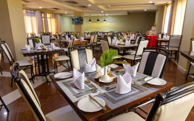 Maxland Hotel