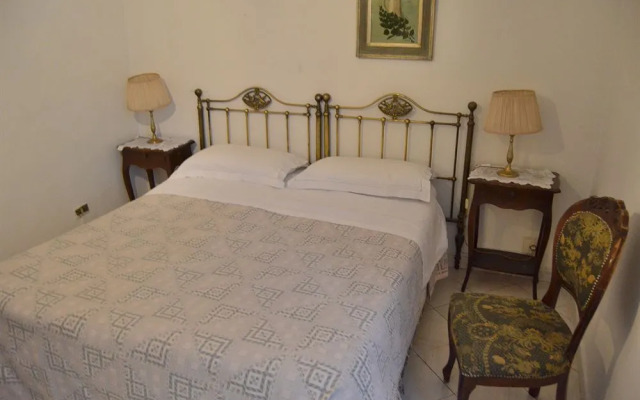 Barbara House - Guest House