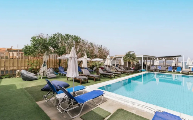 Havana 1 Sea and Pool Apartment