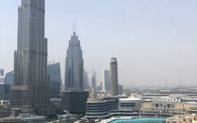 Ultimate Stay 4BR Burj Khalifa view