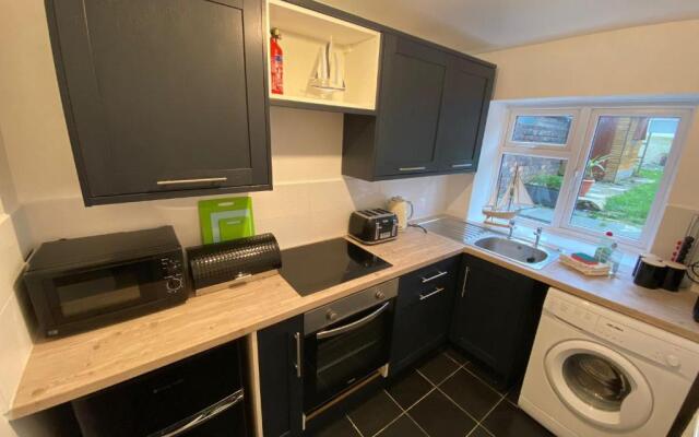 Ryde Beach Garden Apartment