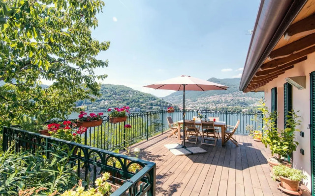 Como Lake & Mountain