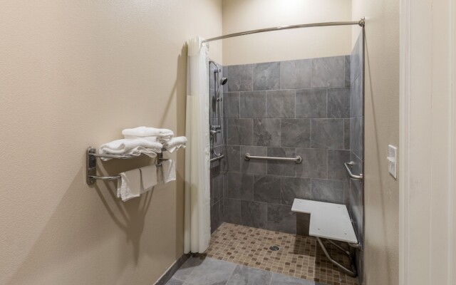 Scottish Inns & Suites