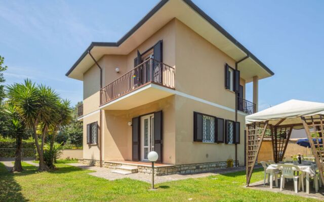 House Antonia Marina Pietrasanta