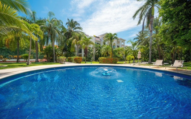 Luxury 2BR Condo with Pool - Paseo del Sol Playacar