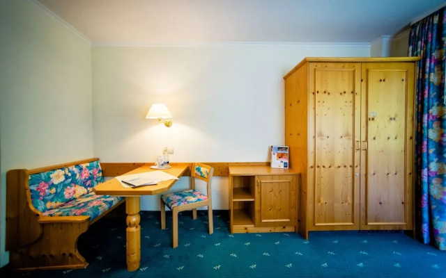 Holzschuh Schwarzwaldhotel