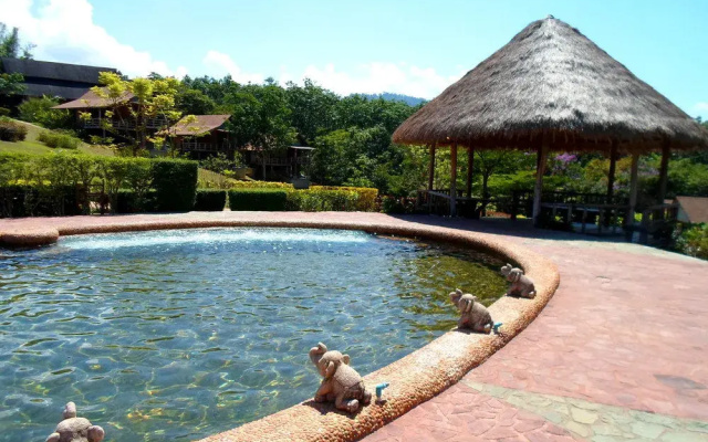 The Cliff and River Jungle Resort
