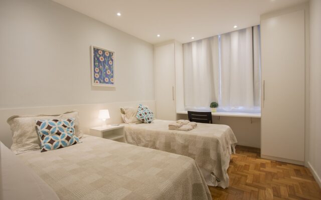 LineRio Praia de Copacabana 370.374