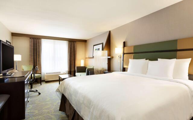 Country Inn & Suites by Radisson, San Carlos, CA