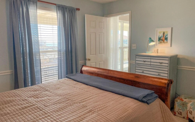 051 Topsail by ACP