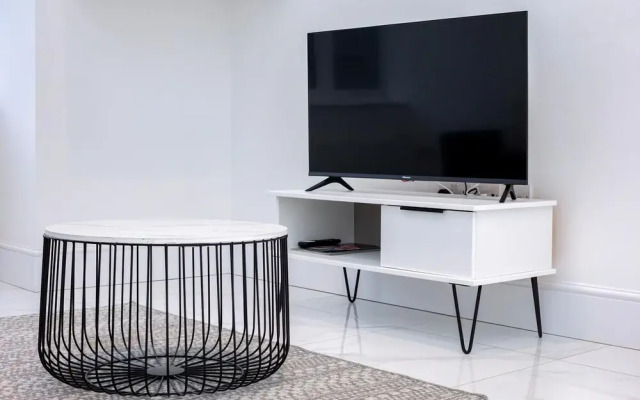 Stylish Harley Street Apartment