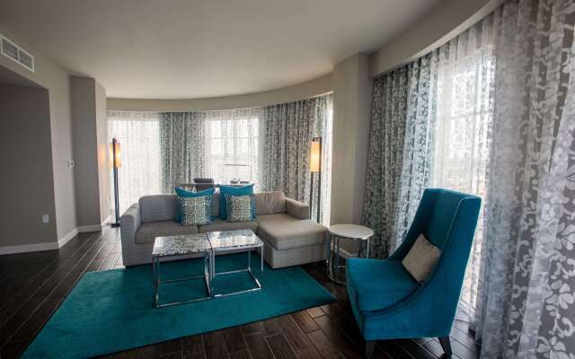 Wyndham Grand Jupiter at Harbourside Place