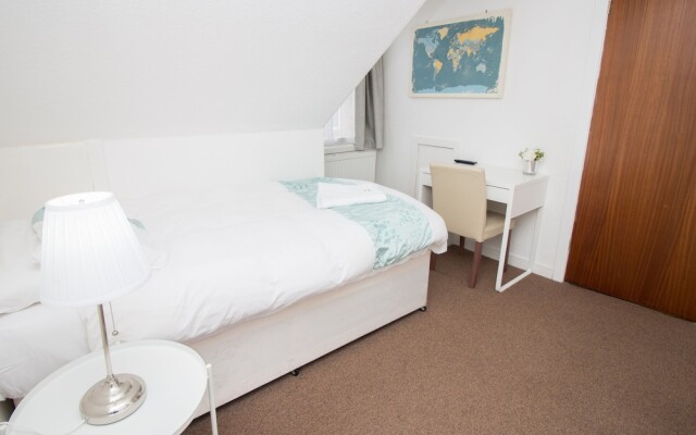 Strathdon Guest House