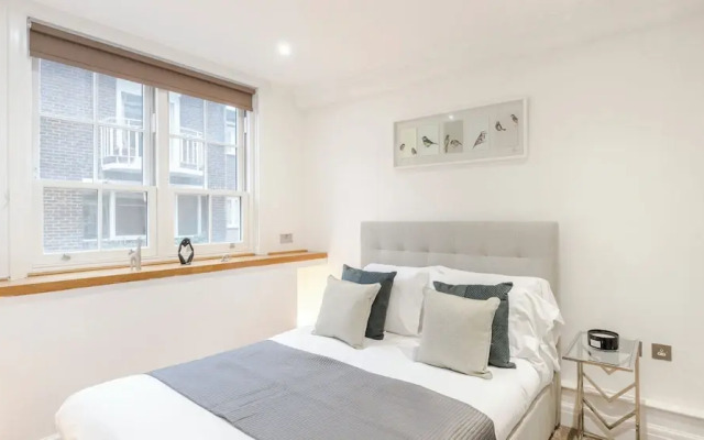 Lovely 2-bed House in Knightsbridge Central London