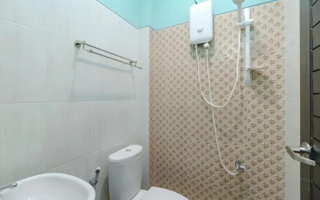 RedDoorz near RSUD Koja