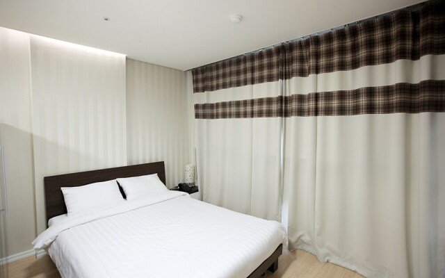 Stay and Home Residence