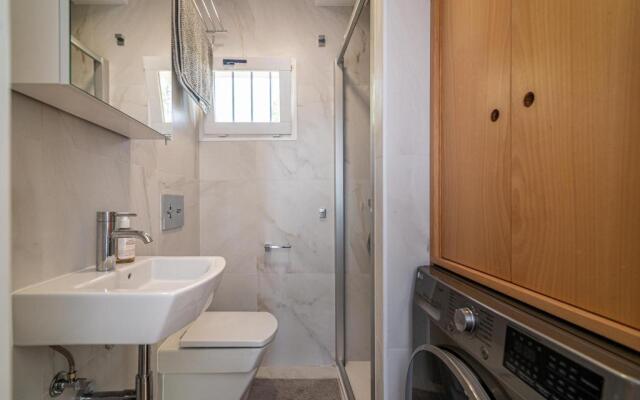N&A Bellasombra 2BDR Recently Renovated Apt