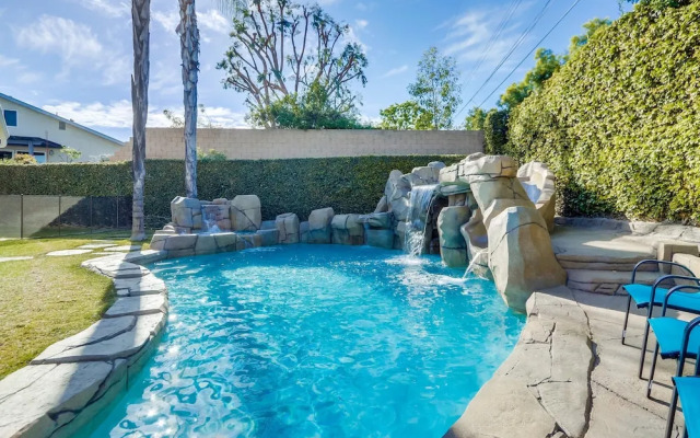 Beautiful Backyard Oasis 5 bedroom 3 Bathroom Home