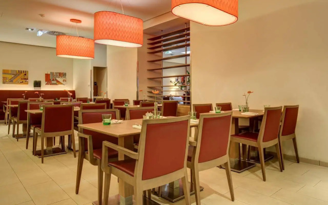 Отель Orangerie