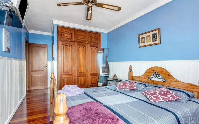 Apartment in Radazul With Stunning Sea Views