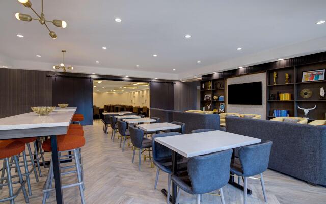 DoubleTree by Hilton Palmdale, CA