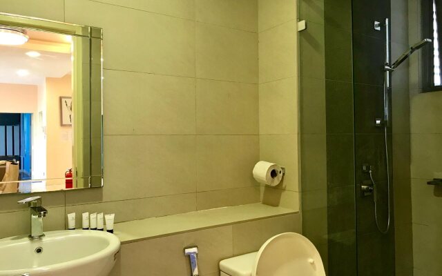 Sunset Seaview Vacation Condos City Centre @ IMAGO Shopping Mall