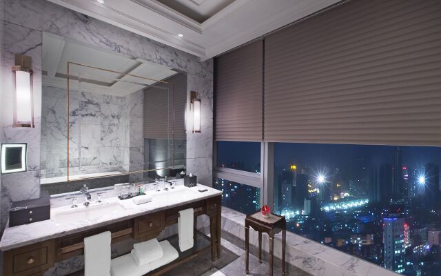 Sheraton Grand Wuhan Hankou Hotel