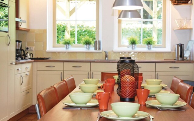 Amazing Home in Lunteren With 4 Bedrooms and Wifi