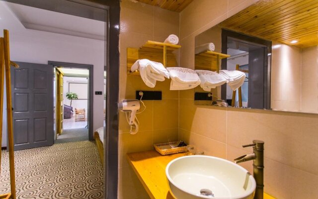Tongli Yiyun Shuishe Boutique Hotel
