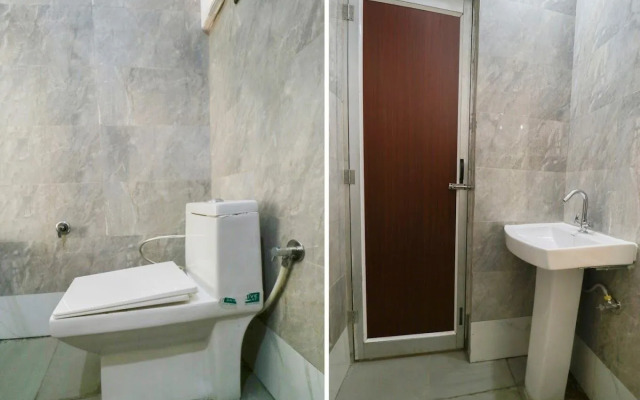 Hotel Amar by OYO Rooms