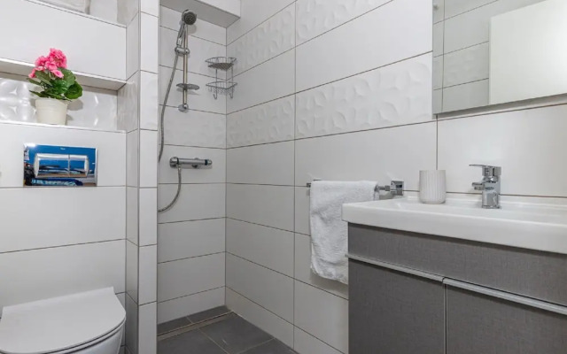 Apartment in Dramalj Near Beach & Pool