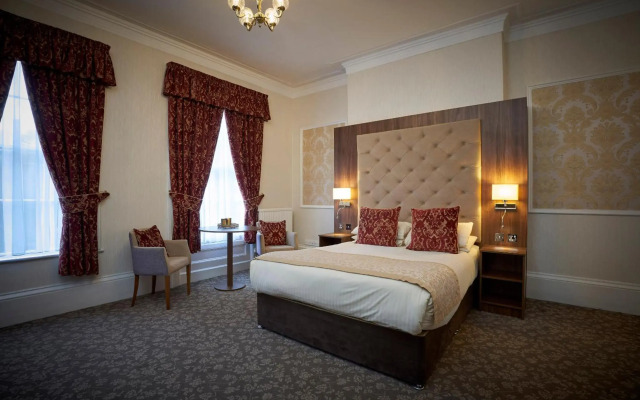 The Kingston Theatre Hotel