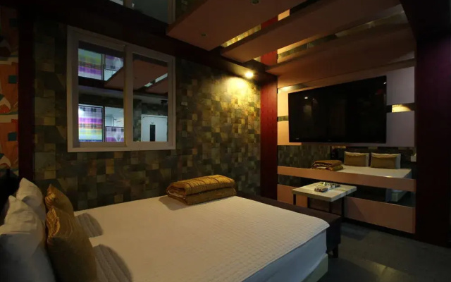 V Hotel Sasang
