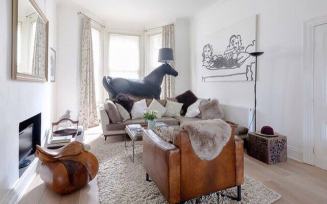 Stylish And Spacious 3 Bed Gdn Flat In Kensington