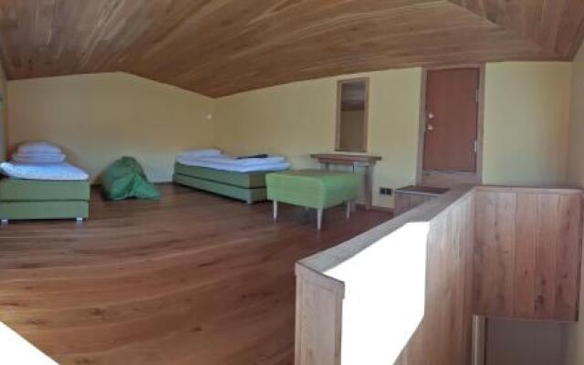 "Autumn" Apartment