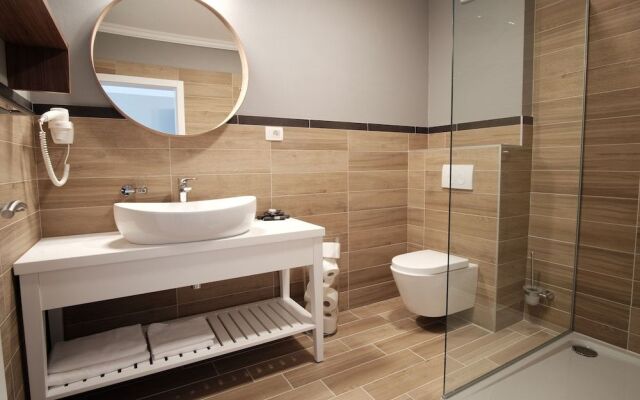 Rooms ''N''