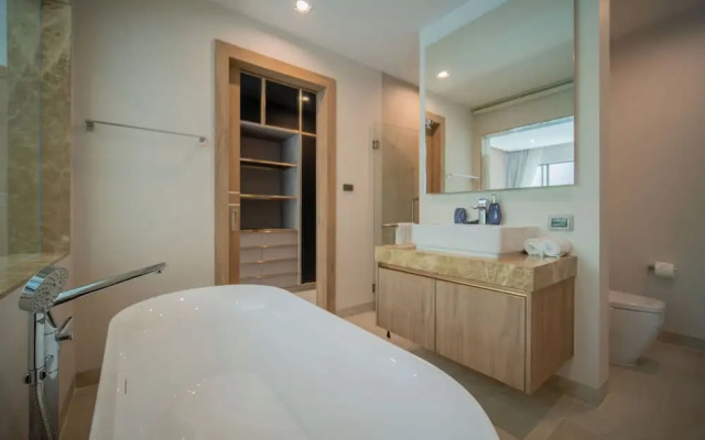 Zenithy 3BR Villa with Pool by NLA