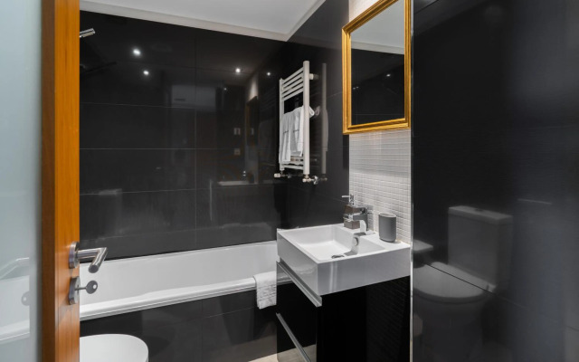 Bright Fresh Flat with Garage - Marquês