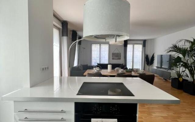 100m2 // Ideal Family/Friends // 5min Disney/Val Deurope