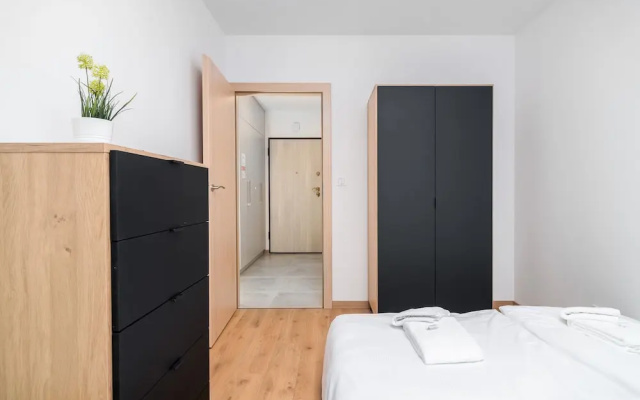 Wind Rose Apartments Wroclaw by Renters