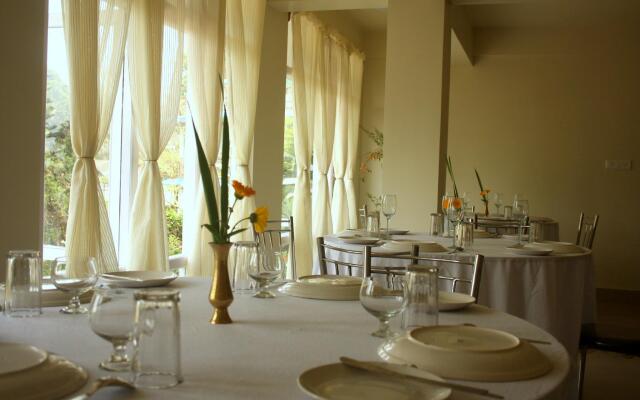 Shikher Guest House