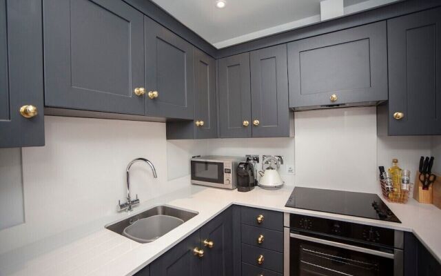 Stylish City Centre Apartment - Bath